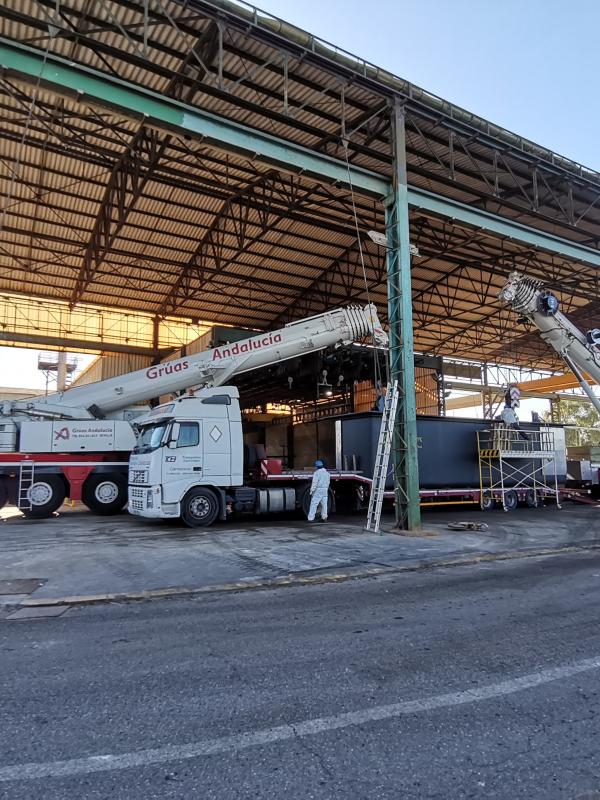 Servicio de grúa para carga de gran tonelaje